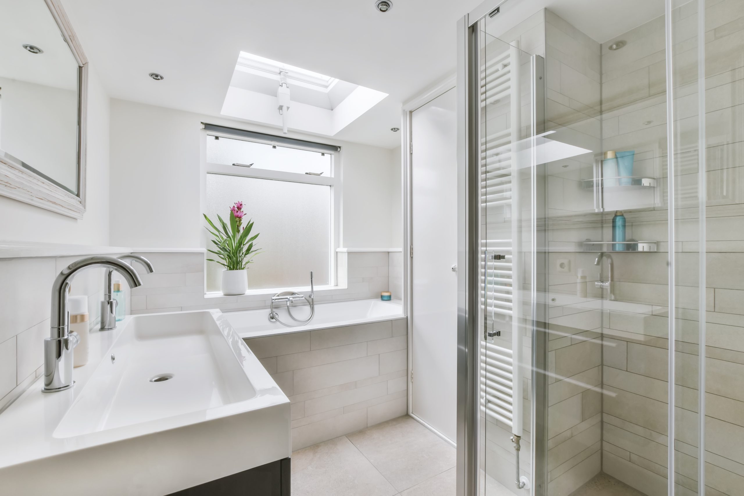 Design of lovely bathroom