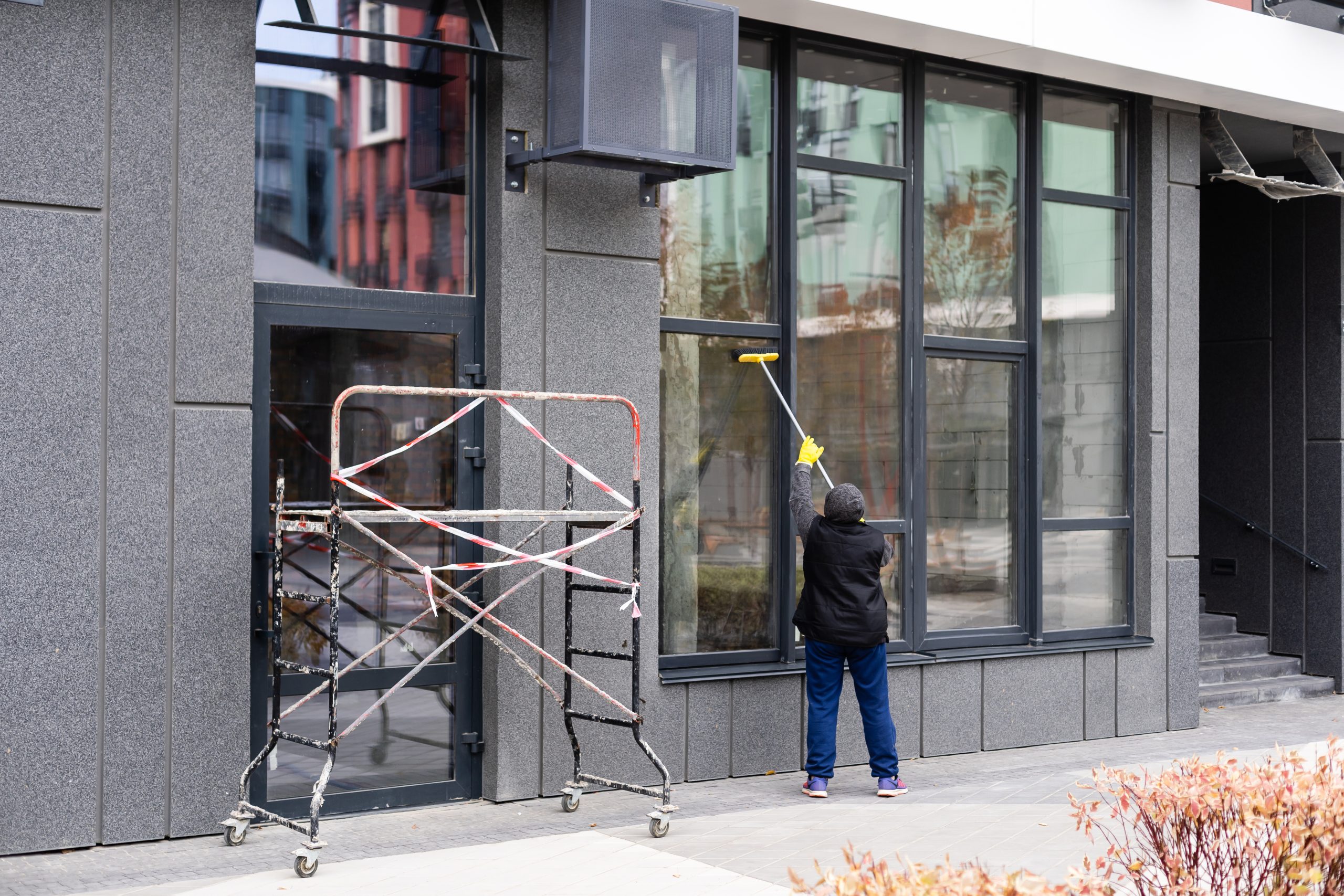 window cleaning apartment building complex